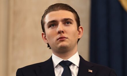 Barron Trump manquant sur le campus de NYU alors que sa deuxième année démarre