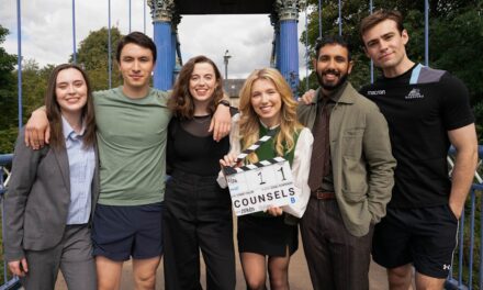 Drame juridique en 8 parties des «enjeux élevés avec Happy Valley et les étoiles de capture sons captivantes