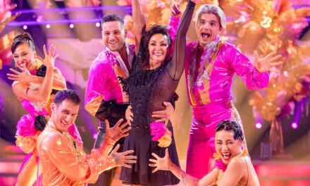 Strictement 2025 Mises à jour en direct: First Dance Night alors qu&rsquo;Amber Davies remplace Dani Dyer