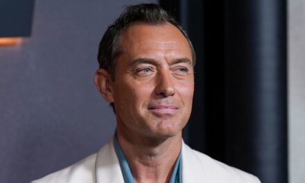 Rencontrez l&rsquo;épouse «très privée» de la star du lapin noir Jude Law Phillipa Coan