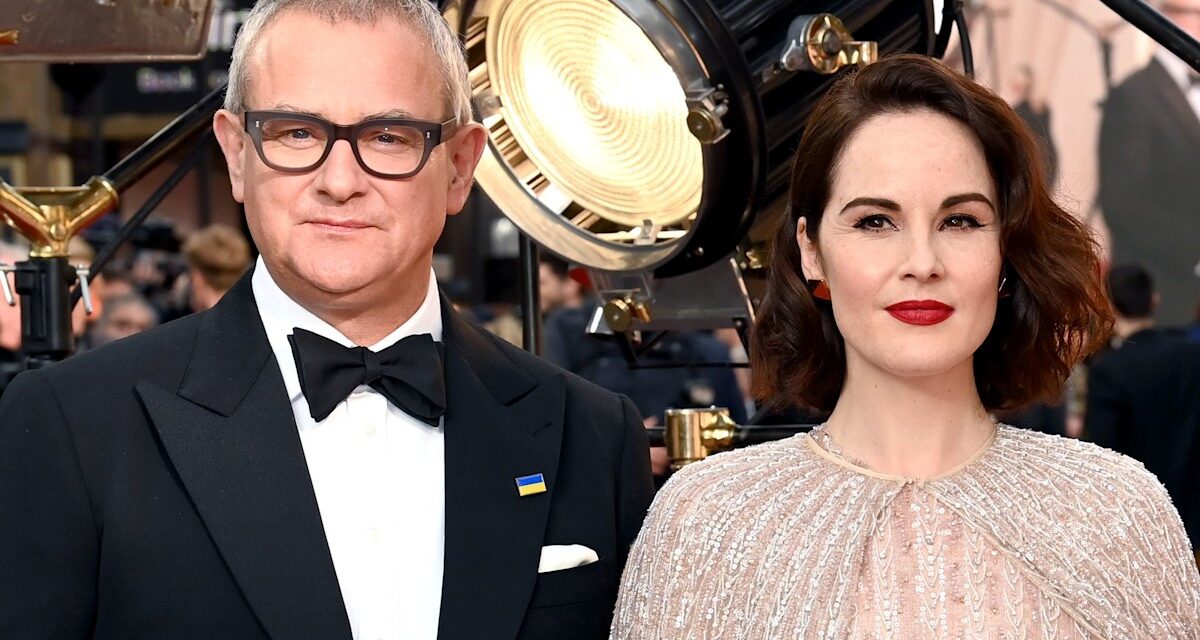 Hugh Bonneville révèle la douce façon dont il a appris sur la grossesse de Downton Michelle Dockery