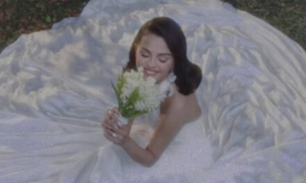 Comment Selena Gomez et Benny Blanco étaient «intentionnelles» avec leurs bijoux de mariage d&rsquo;une valeur de plus de 500 000 $