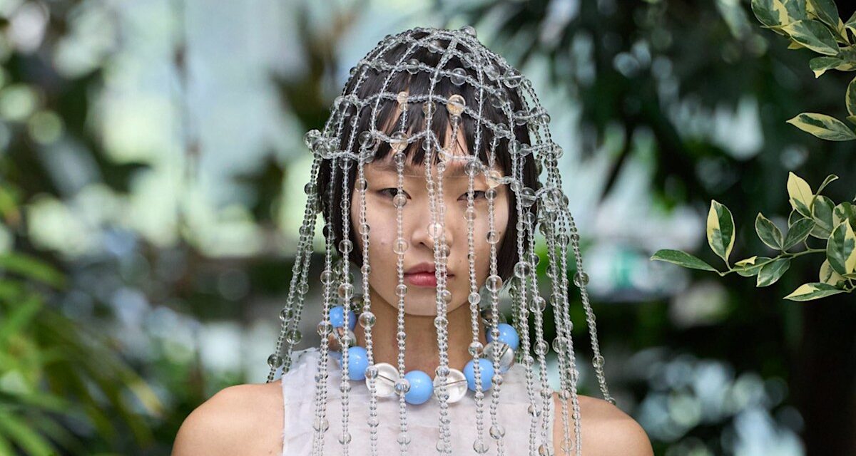 5 Tendances des bijoux de la Fashion Week de Londres SS26 dont vous avez besoin sur votre radar