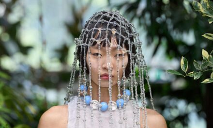 5 Tendances des bijoux de la Fashion Week de Londres SS26 dont vous avez besoin sur votre radar