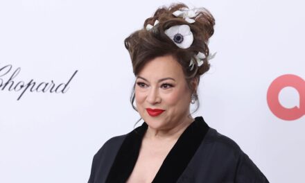 Comment Jennifer Tilly est-elle devenue si riche? À l&rsquo;intérieur de la valeur nette de l&rsquo;étoile d&rsquo;horreur des années 90