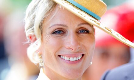 La robe crayon moulante de Zara Tindall est sa plus «  accrocheuse  » à ce jour