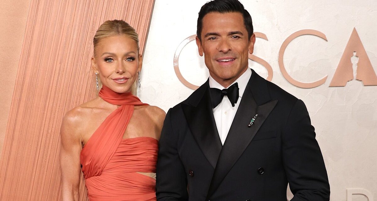 Mark Consuelos détaille «Agonising» Split de Kelly Ripa: «Nous avons rompu»