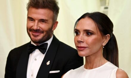 Les dîners à emporter de Victoria et David Beckham à la maison pour les invités à la maison du palais