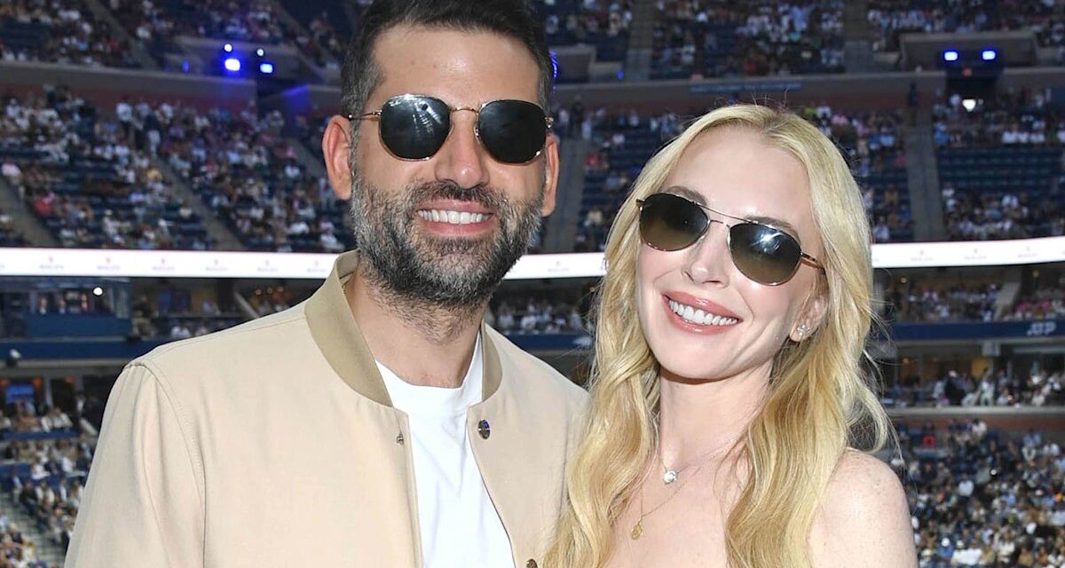 Lindsay Lohan brille car elle aime la nuit de rendez-vous douce avec un mari à nous ouvert