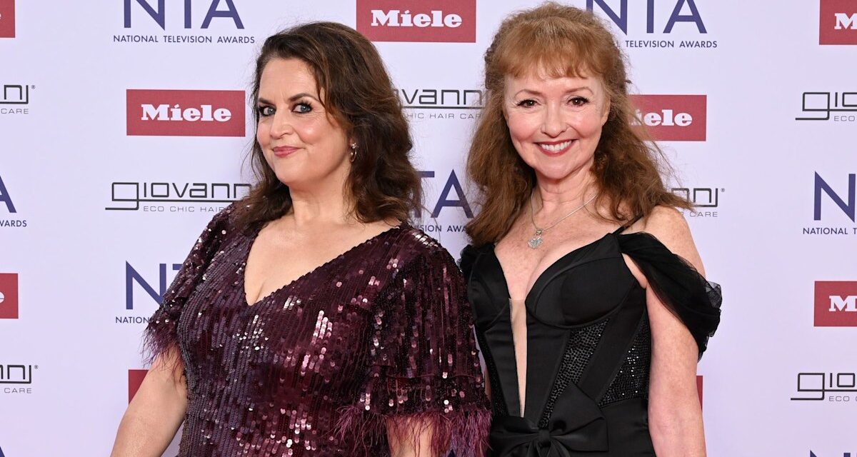 Gavin & Stacey met en vedette Ruth Jones et Rob Brydon réfléchis à la victoire NTA