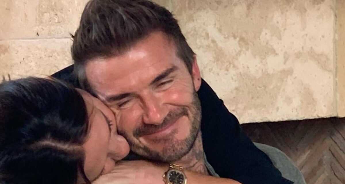 Le matin du matin de Victoria Beckham la garde et David aimée dans la cinquantaine