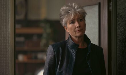 Emma Thomson est le solveur mystère ultime de Down Cemetery Road – Watch