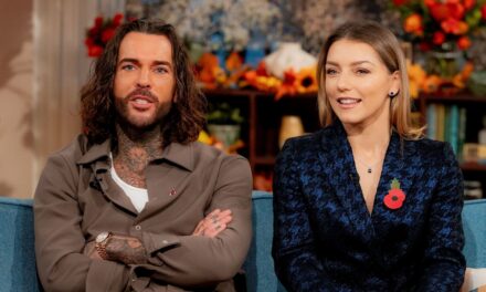 Strictement Pro Jowita Przystal a mis sur place sur Pete Wicks Romance