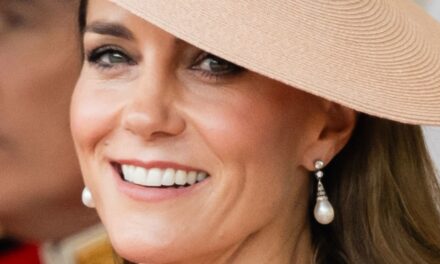 Kate Middleton vient de faire des talons de 3,5 pouces impertinents la nouvelle tendance de chaussures la plus cool