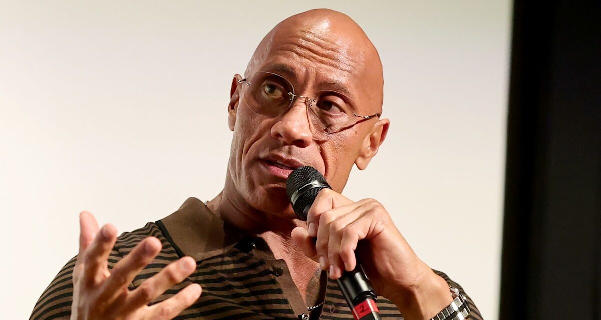 Dwayne Johnson admet qu&rsquo;il a dû «s&rsquo;ouvrir» alors qu&rsquo;il parle du moment qui change la vie