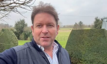 James Martin &lsquo;très heureux&rsquo; &lsquo;avec la nouvelle petite amie Louise Davies alors qu&rsquo;il se prépare au grand changement