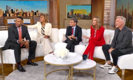 Michael Strahan provoque une agitation à l&rsquo;air avec des insultes effrontées au membre de l&rsquo;équipage de GMA