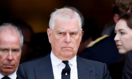 Le biographe royal détaille « la seule façon » pour le prince Andrew de quitter sa résidence royale de 30 chambres, Royal Lodge