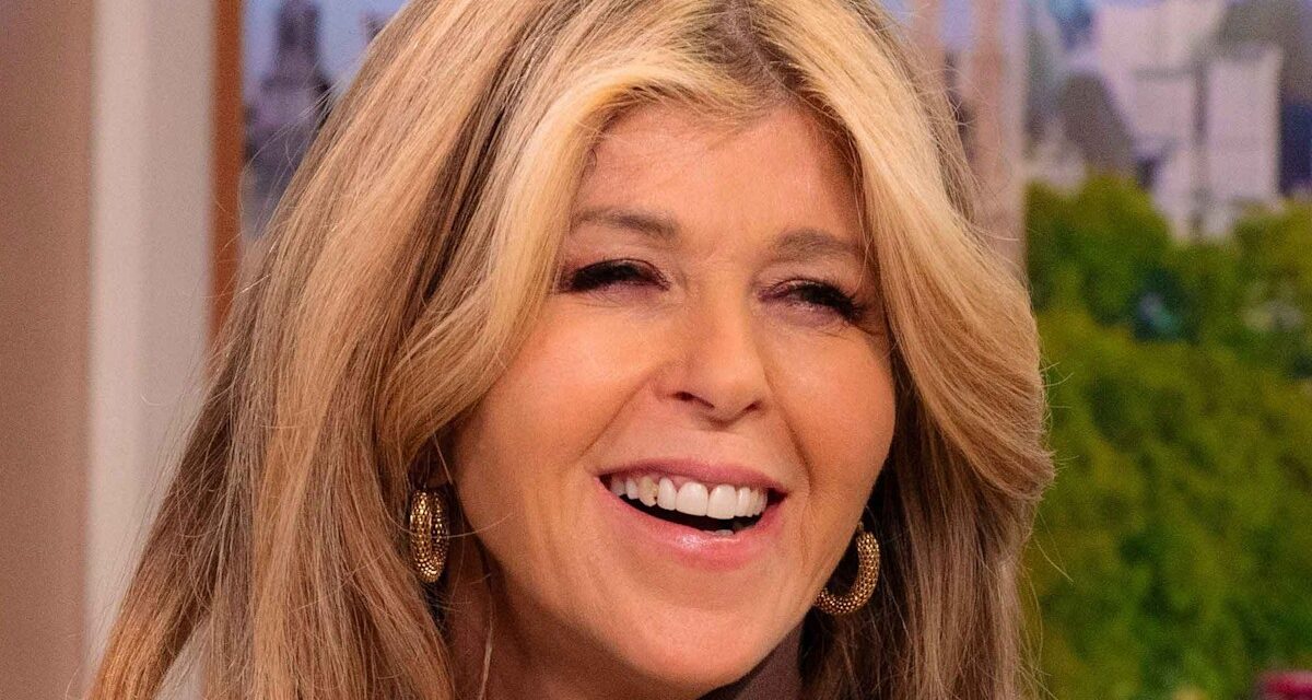 Le manteau à carreaux 2 en 1 de Kate Garraway obsède les téléspectateurs de The Celebrity Traitors – et vous pouvez l&rsquo;acheter pour 48 £