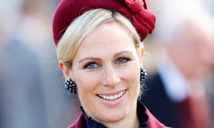 Les manteaux « wham bam glam » de Zara Tindall sont son arme secrète de style