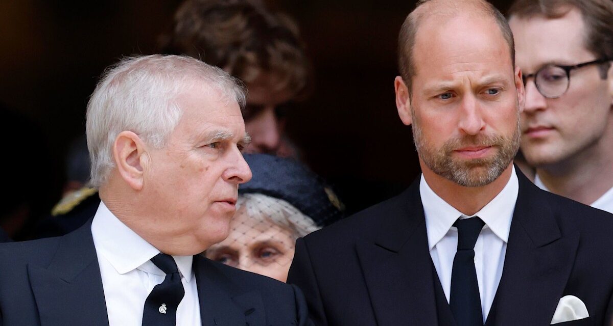 L&rsquo;approche « impitoyable » du prince William envers le prince Andrew – le biographe royal la compare à Édouard VIII