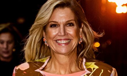La reine Maxima montre son « flair » avec une tenue couture colorée qui divise à la Dutch Design Week