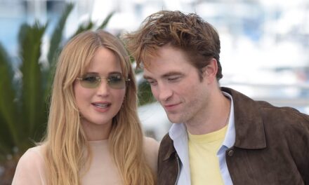 Jennifer Lawrence révèle une expérience « totalement humiliante » avec sa co-star Robert Pattinson