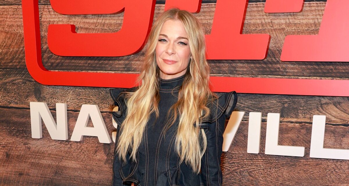 LeAnn Rimes dit qu&rsquo;elle a été avertie de la « folie » du 911 par un autre acteur