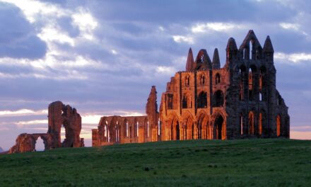 Les promenades les plus effrayantes du Royaume-Uni pour entrer dans l&rsquo;esprit d&rsquo;Halloween – du Devon à Édimbourg