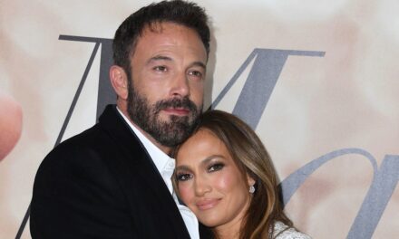 Ben Affleck et Jennifer Lopez font tourner les têtes lors de retrouvailles surprises et chaleureuses