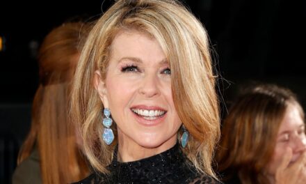 Kate Garraway est une « déesse » dans la transformation des années 70 – y compris un body moulant
