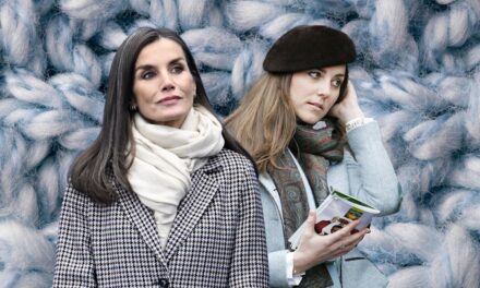 Royal Ladies in Swarves: De la soie de 2007 de Kate Middleton au look rouge frappant de la princesse Charlene