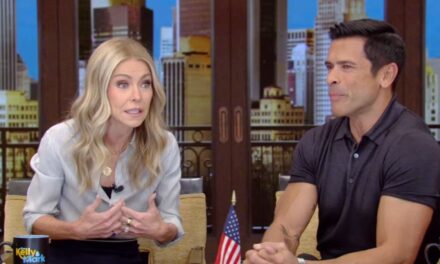 Kelly Ripa et Mark Consuelos parlent de divorce dans une dispute tendue à l&rsquo;antenne