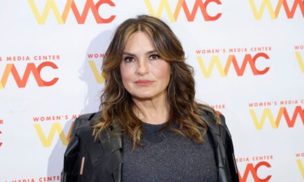 Mariska Hargitay révèle sa peur déchirante de « blesser » sa famille en tournant My Mom Jayne