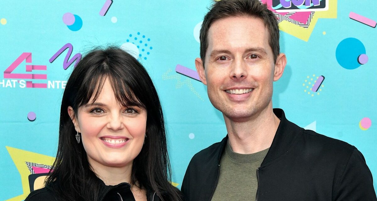 Inside Halloweentown II met en vedette la romance réelle de Kimberly J. Brown et Daniel Kountz alors que le nouveau film Hallmark réunit le couple à l&rsquo;écran