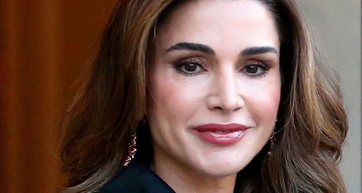 La reine Rania a un moment Cendrillon dans sa robe la plus flatteuse de 2025