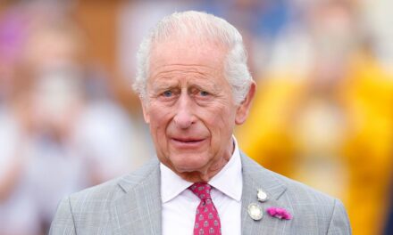 Le roi Charles et la reine Camilla «profondément choqués et attristés» par l&rsquo;attaque de la synagogue de Manchester