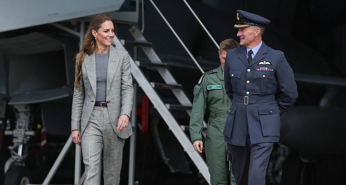 La réponse charmante de Kate Middleton au rêve pilote de chasse du prince Louis