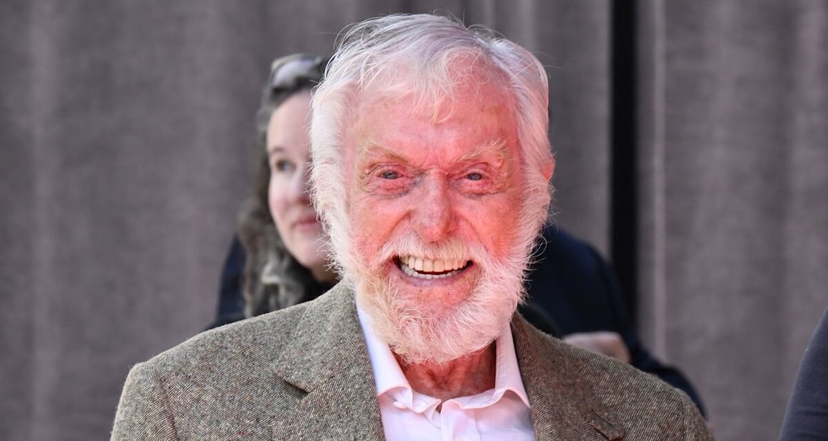 La réponse très réelle de Dick Van Dyke à l&rsquo;âge de 100 ans après des aveux sur sa santé révélés dans une nouvelle vidéo