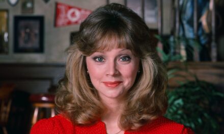 Le casting de sitcoms emblématiques des années 80: où sont-ils maintenant?