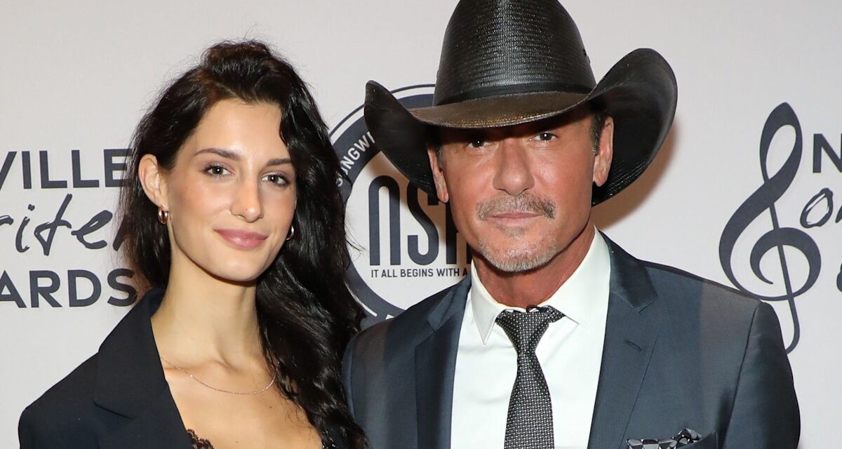 Audrey, la fille de Tim McGraw, fait une grande annonce qui amène les fans à dire la même chose