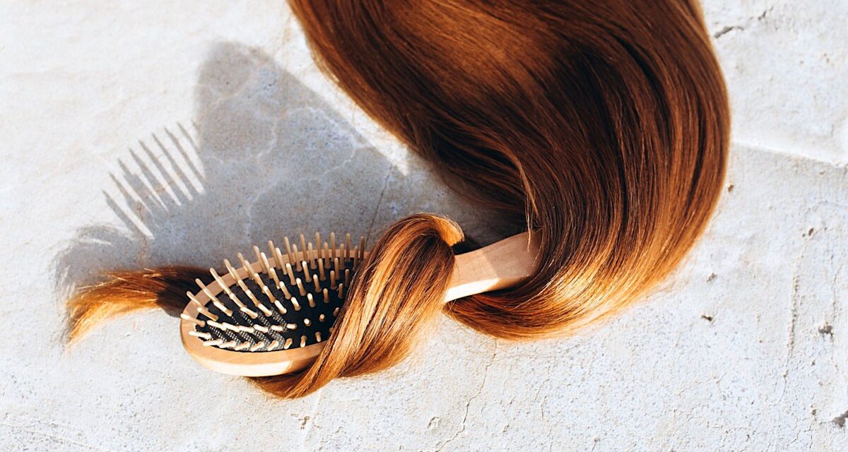 7 coiffures faciles pour cheveux longs qui prennent moins de 10 minutes