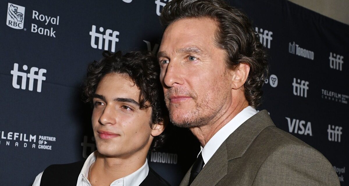 Matthew McConaughey fait une confession honnête sur l&rsquo;étiquette de « népotisme » envers son fils l&rsquo;acteur Levi