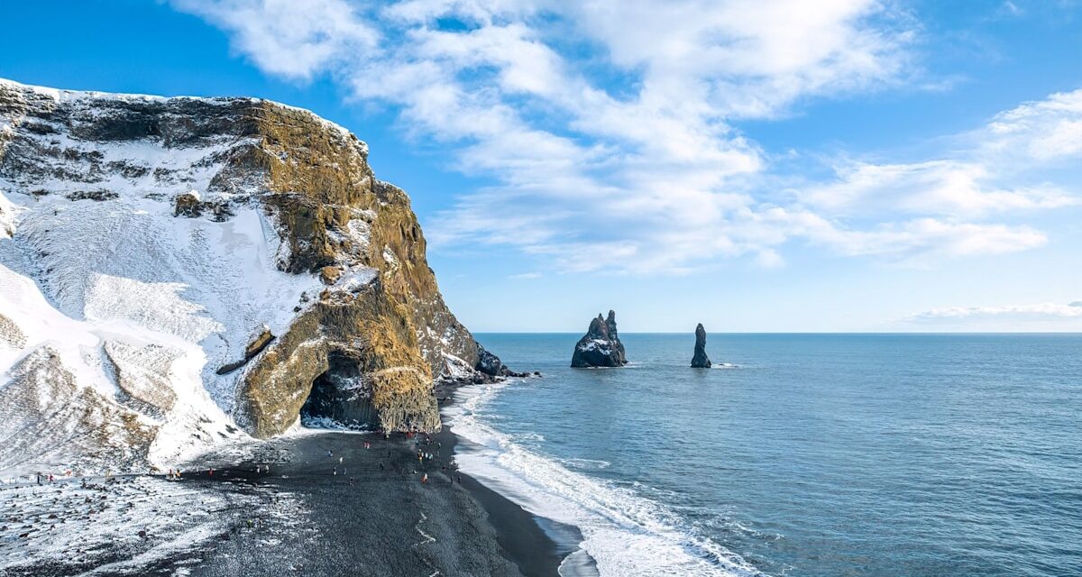 11 plus belles plages du monde que vous devez voir – dont une de sable noir « d&rsquo;un autre monde »