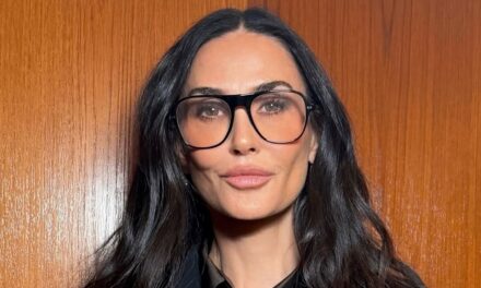 Le nouveau look de Demi Moore laisse les fans demander la même chose