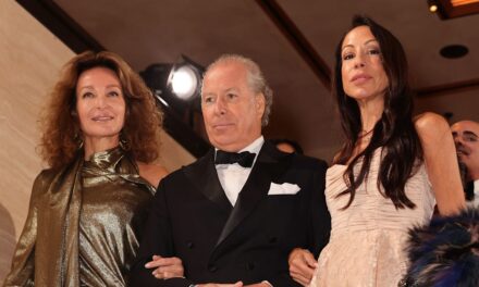 David Armstrong-Jones prouve que la romance avec Isabelle de La Bruyère va bien dans de nouvelles photos de rendez-vous