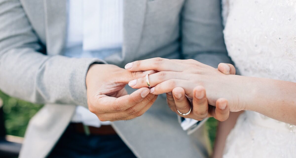Quand êtes-vous prêt à vous engager dans le mariage ? Les experts en relations conseillent de poser ces questions cruciales