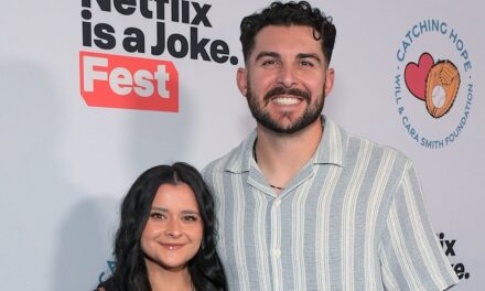 Rencontrez Kayla, l&rsquo;épouse de la star des LA Dodgers, Alex Vesia, alors qu&rsquo;il abandonne les MLB World Series pour une « affaire familiale profondément personnelle »