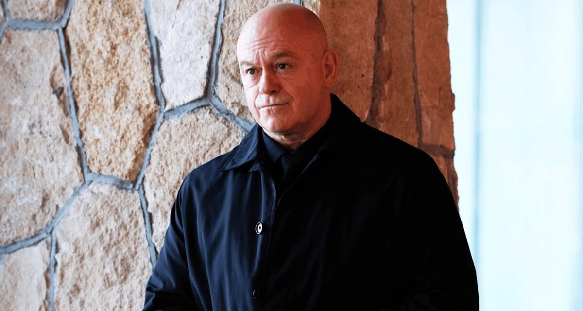 Les téléspectateurs de Netflix sont « collés » au thriller en 4 parties avec la star de Line of Duty