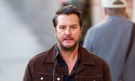 Luke Bryan parle franchement de son mariage avec sa femme Caroline